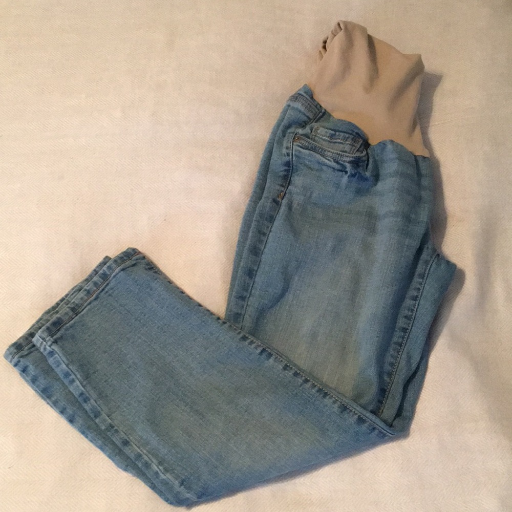 Oh Baby mater it’s denim capris size M